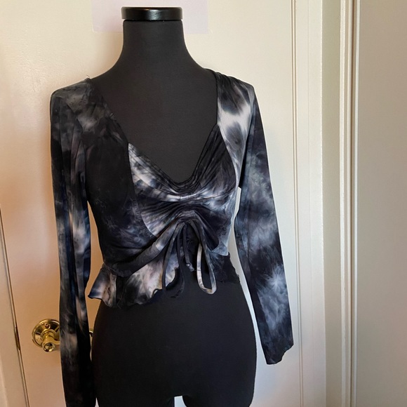 Tie Dye Self Tying Long Sleeve Crop Top - Picture 3 of 6